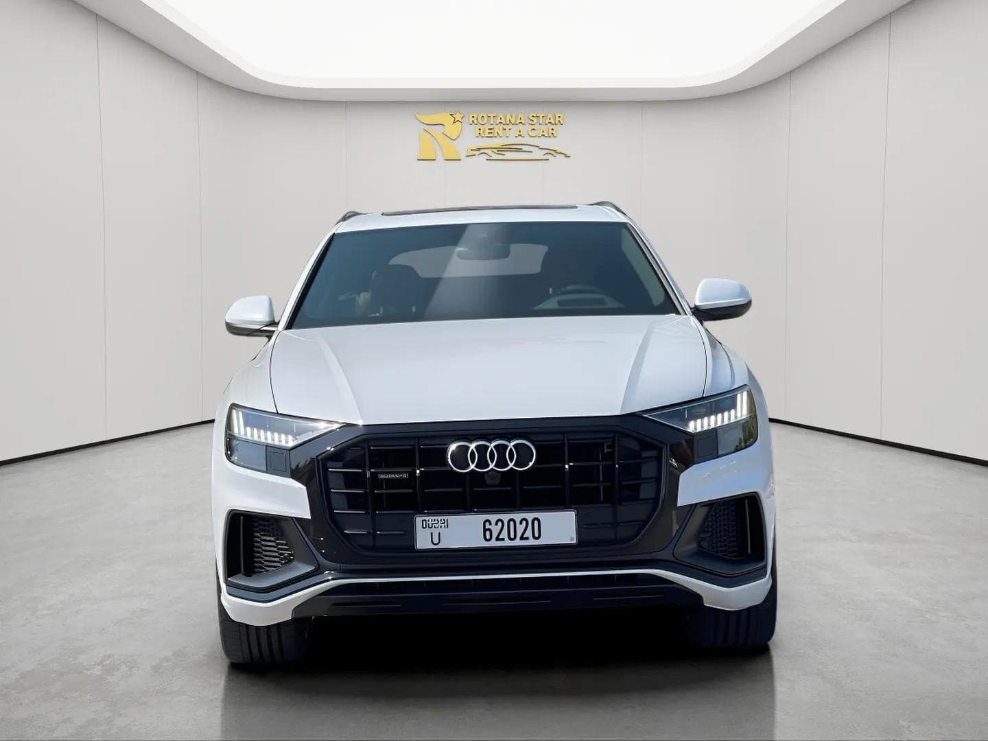 AUDI Q8