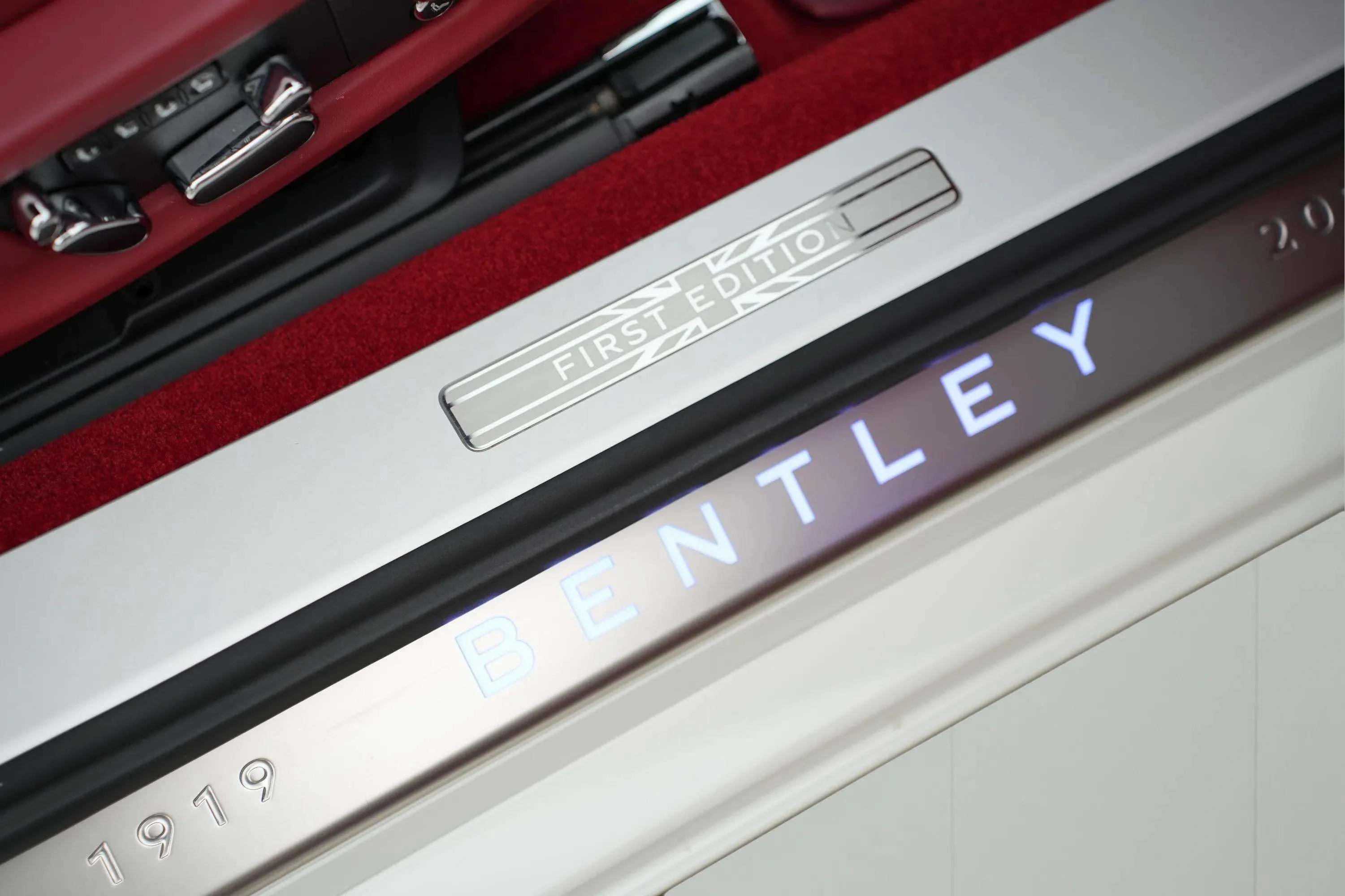 BENTLEY Continental GT - Image 9