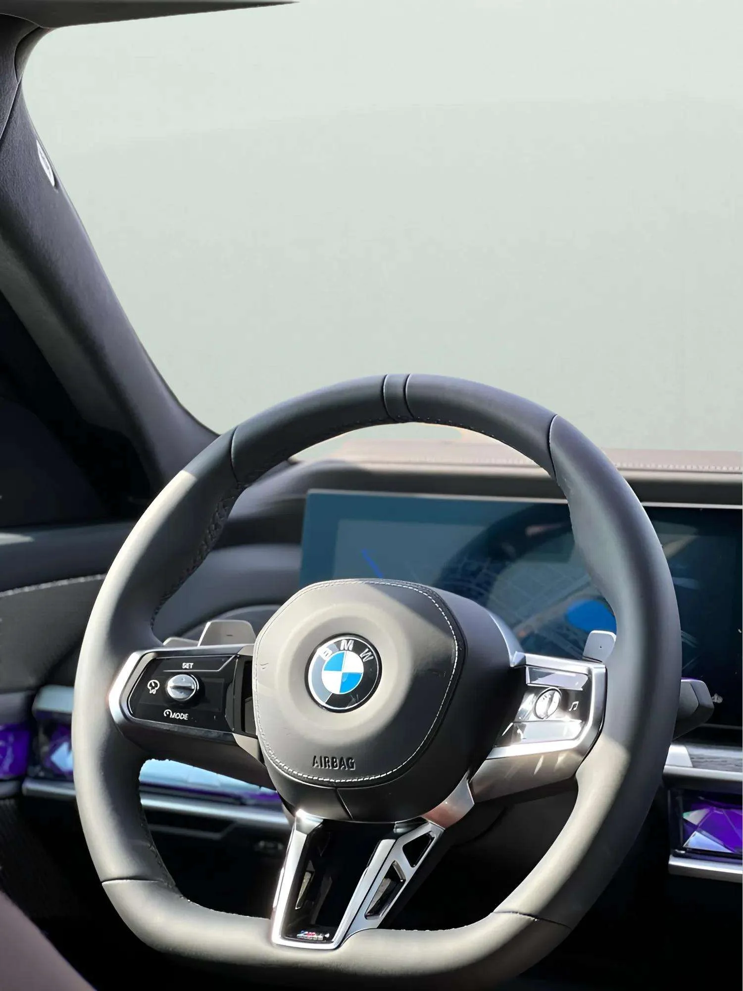 BMW 735i - Image 5