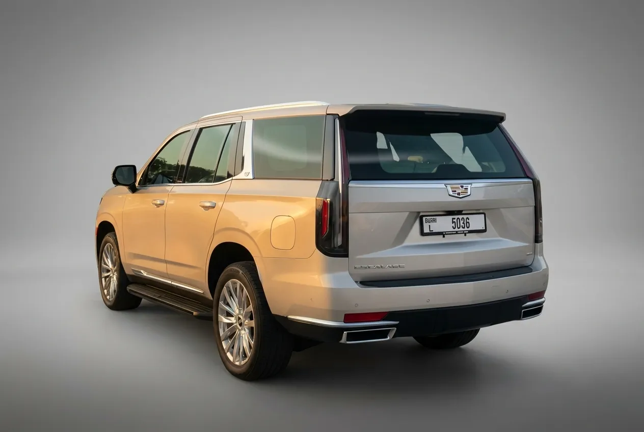 CADILLAC Escalade - Image 3