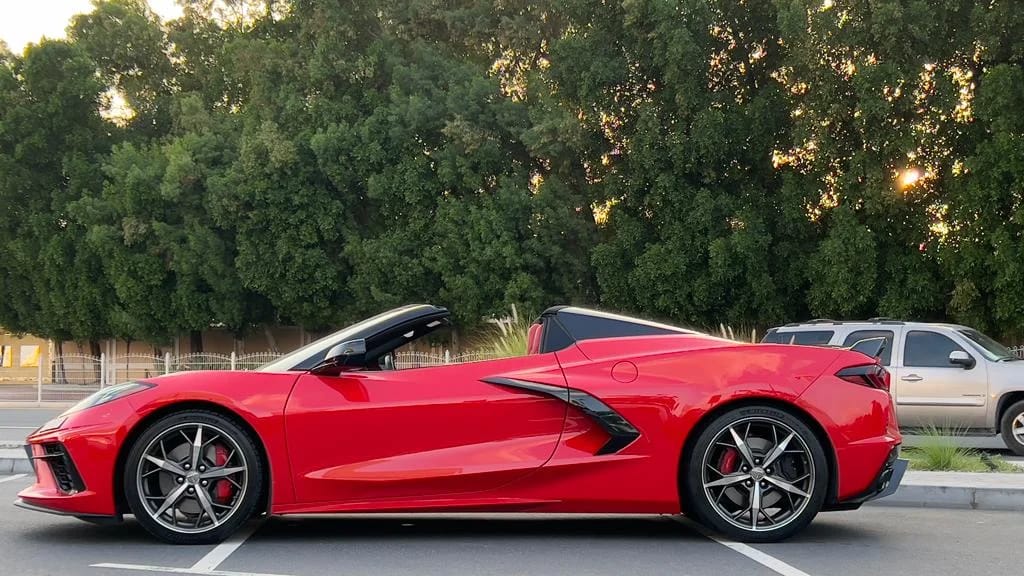 CHEVROLET Corvette Stingray - Image 4
