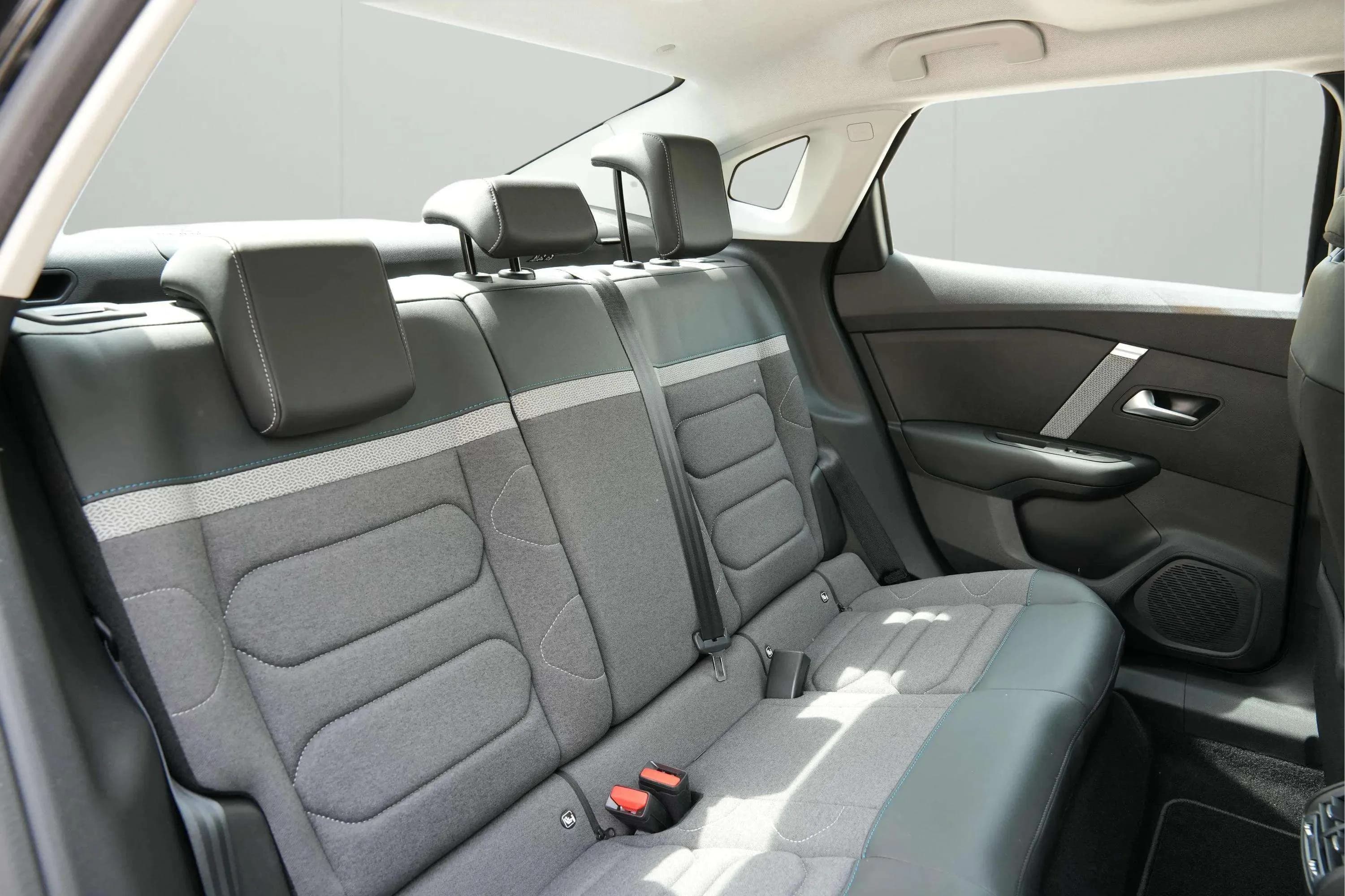 CITROEN C4 X - Image 4