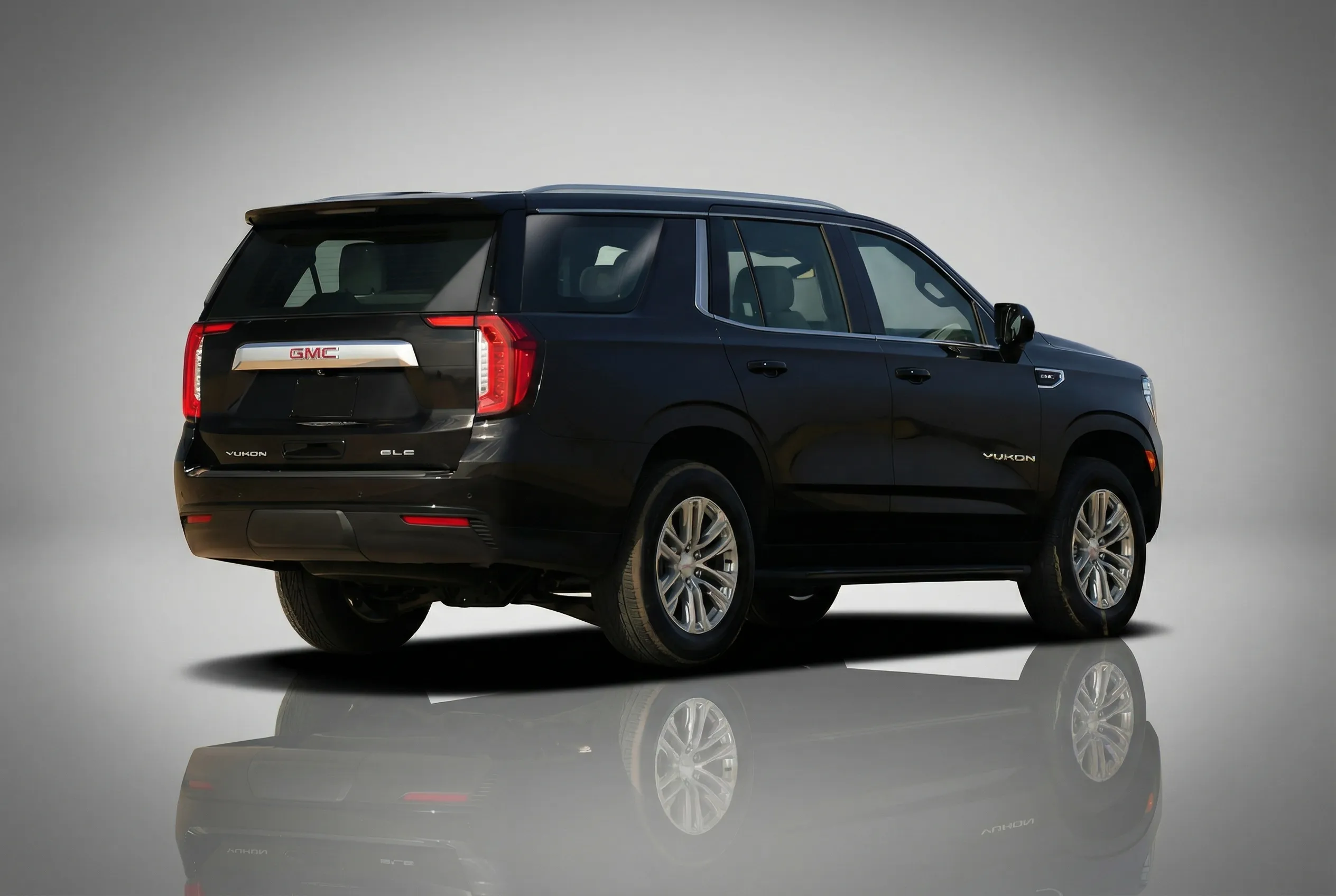 GMC Yukon - Image 3