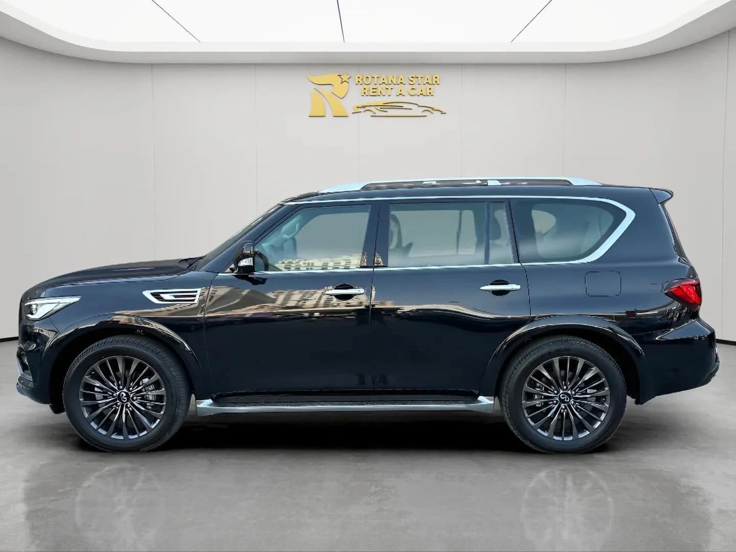 INFINITI QX80 - Image 2