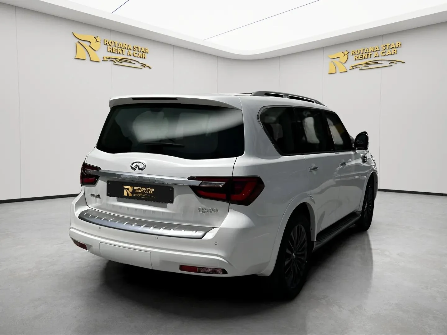 INFINITI QX80 - Image 2