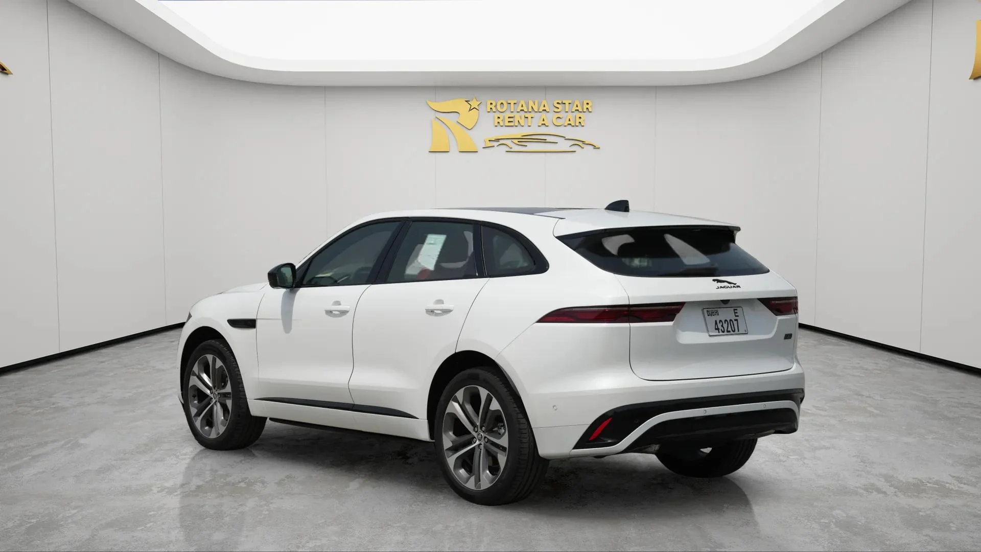 JAGUAR F-PACE - Image 6
