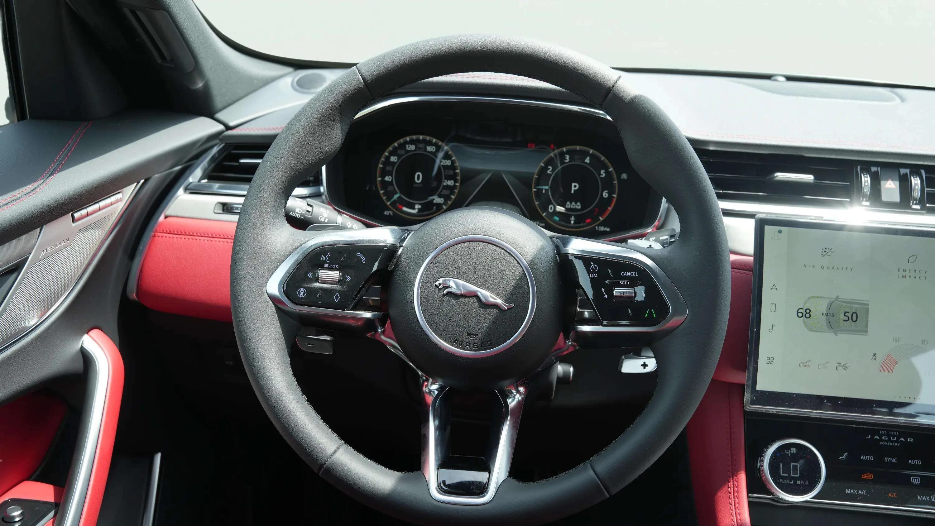 JAGUAR F-PACE - Image 8