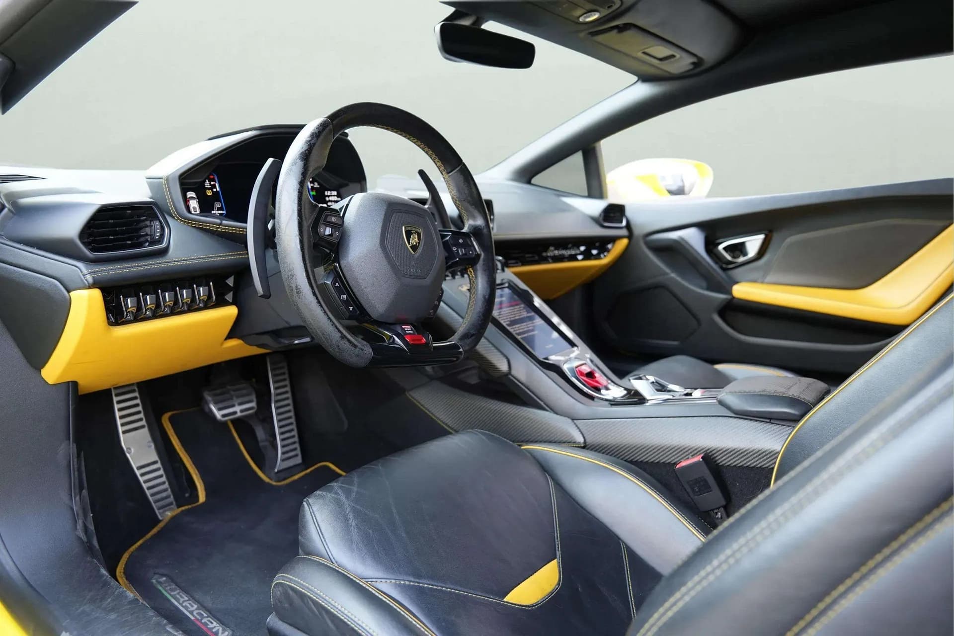 LAMBORGHINI Huracan EVO Coupe - Image 4