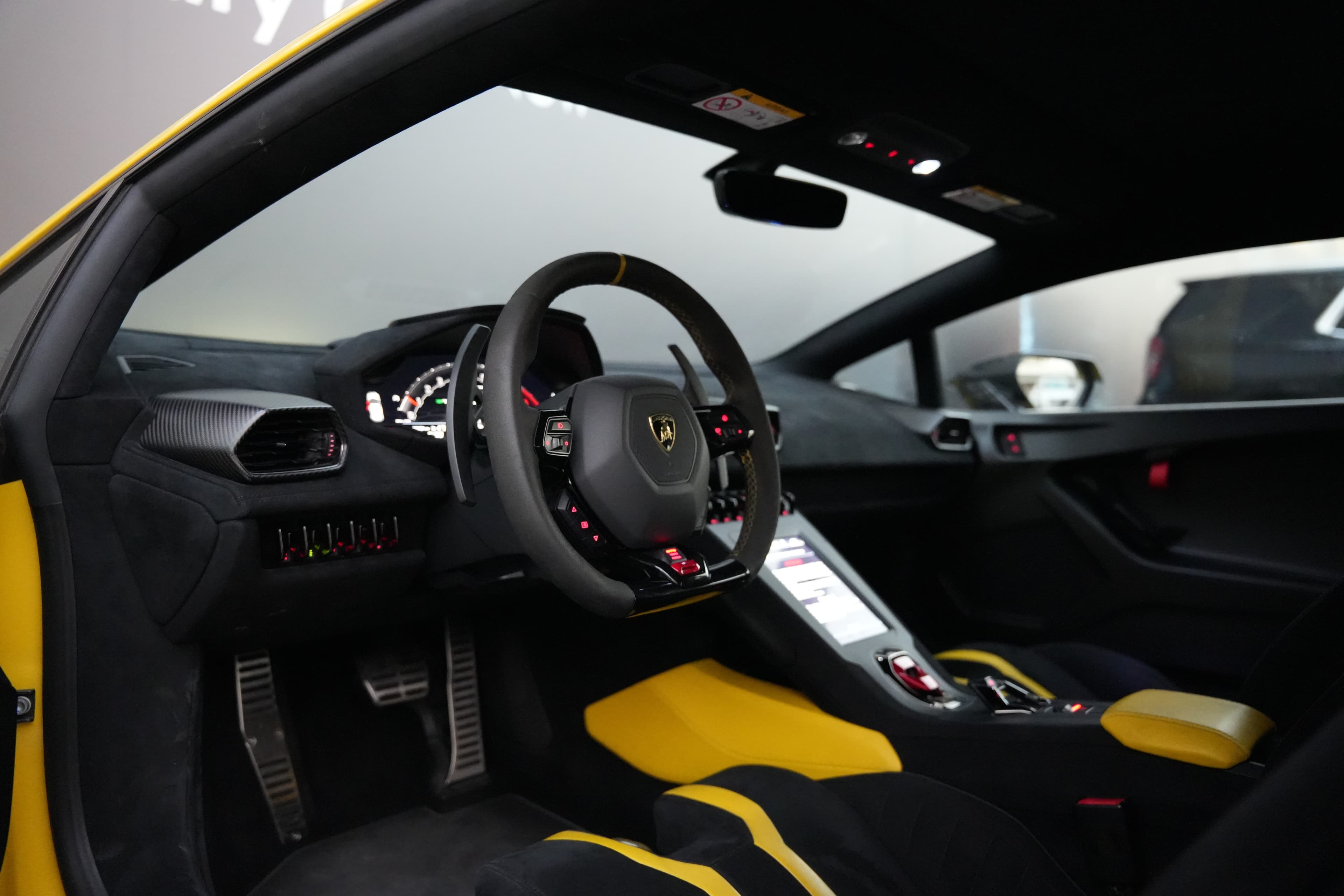 LAMBORGHINI Huracan STO - Image 5