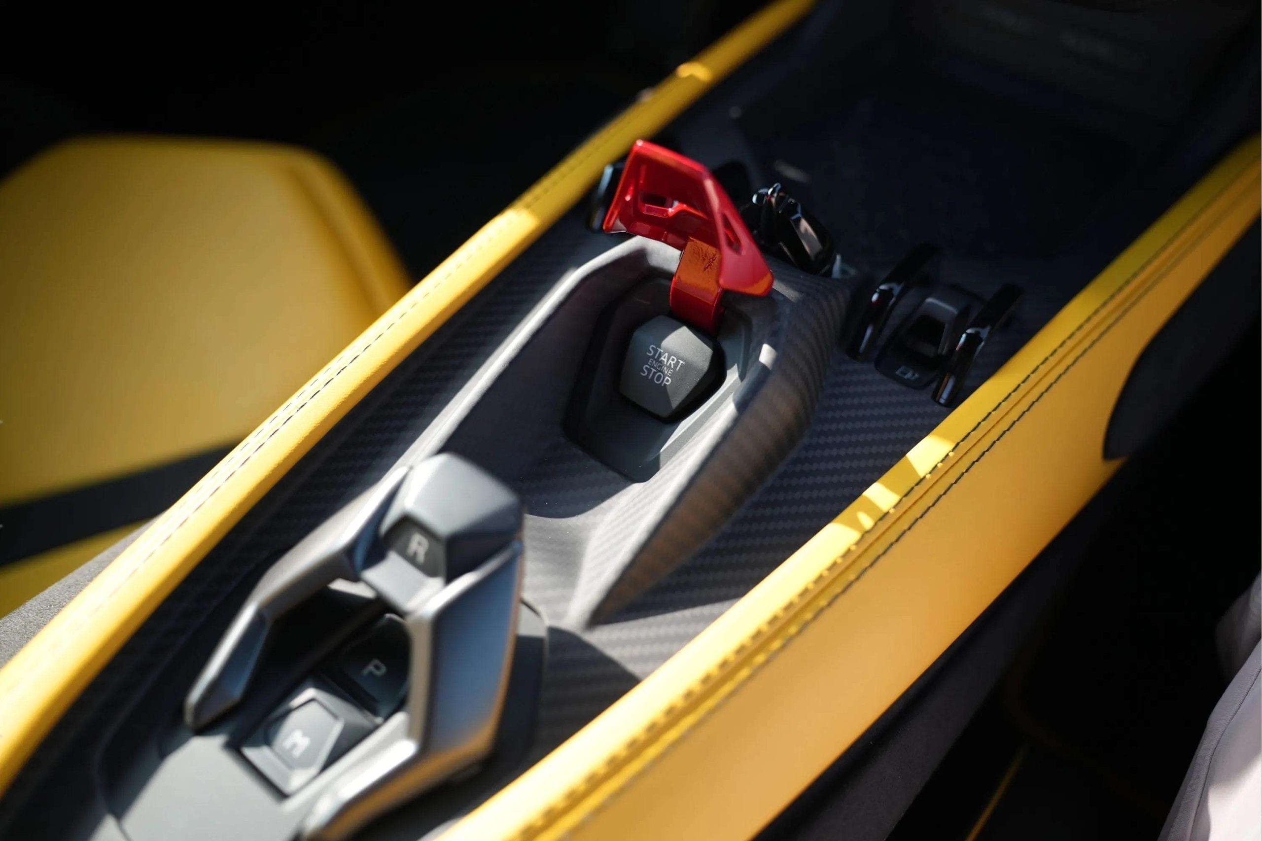 LAMBORGHINI Revuelto - Image 9