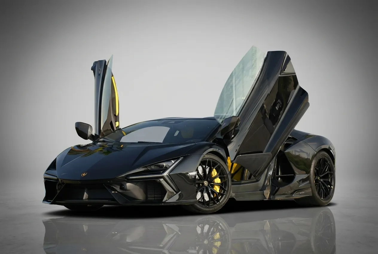 LAMBORGHINI Revuelto - Image 3