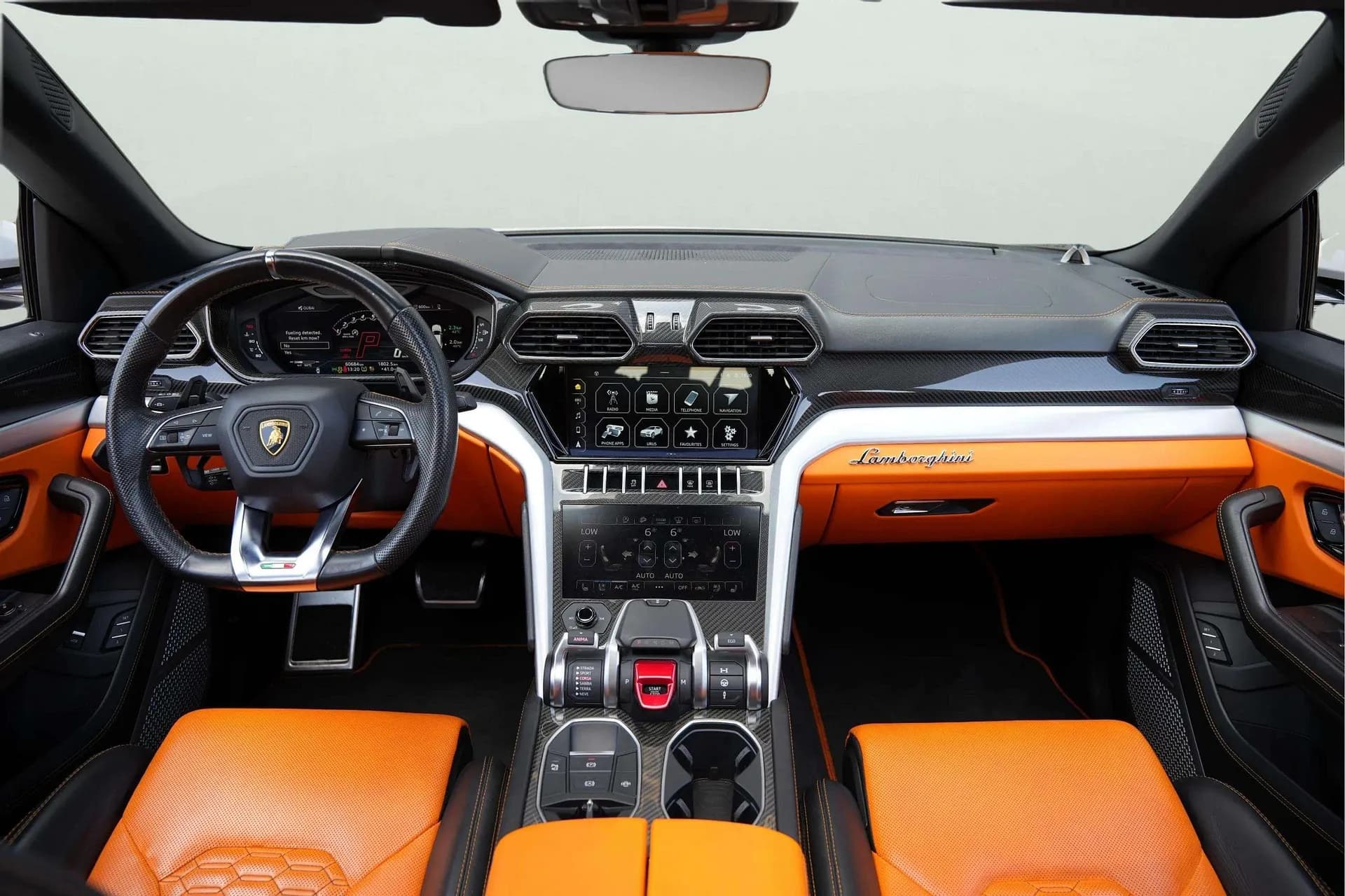 LAMBORGHINI Urus - Image 5