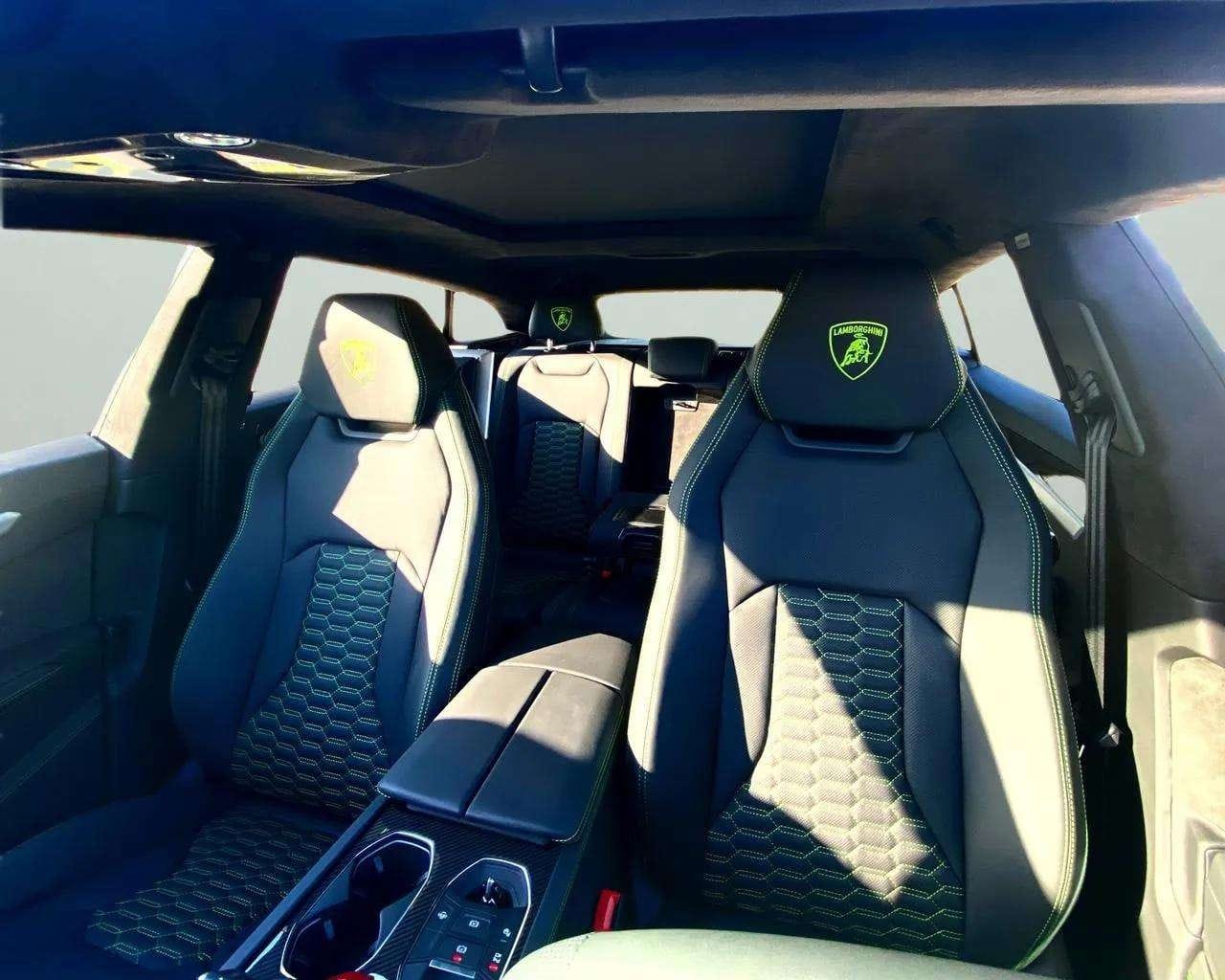 LAMBORGHINI Urus MY2 - Image 5