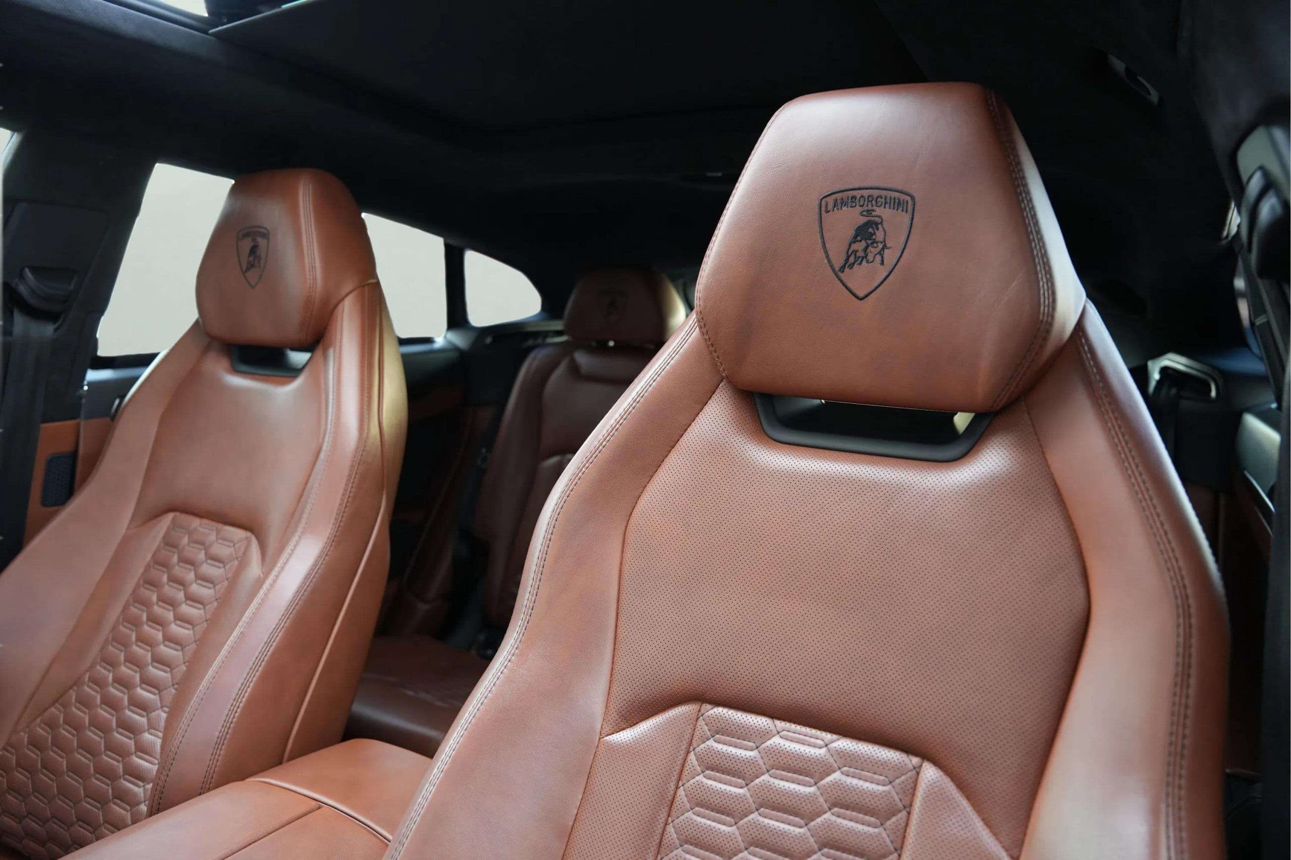 LAMBORGHINI Urus MY2 - Image 4