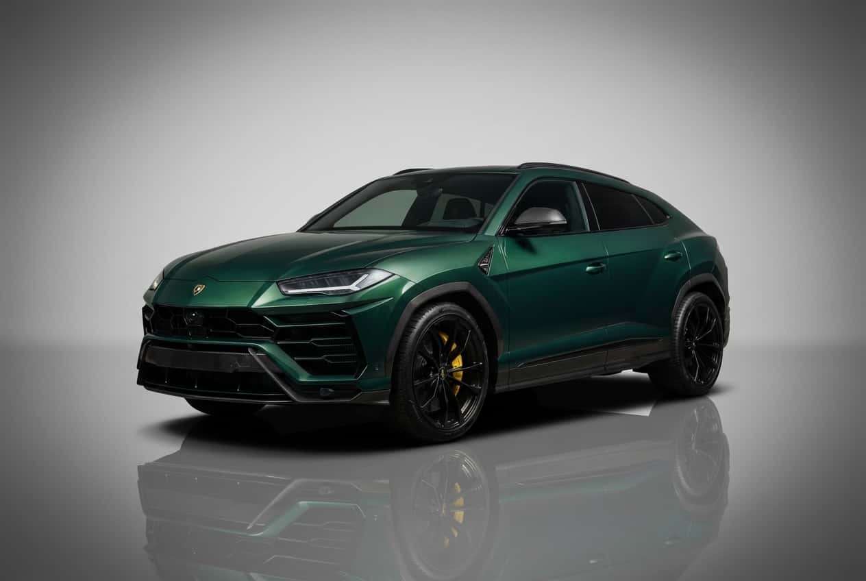 LAMBORGHINI Urus MY2 - Image 1