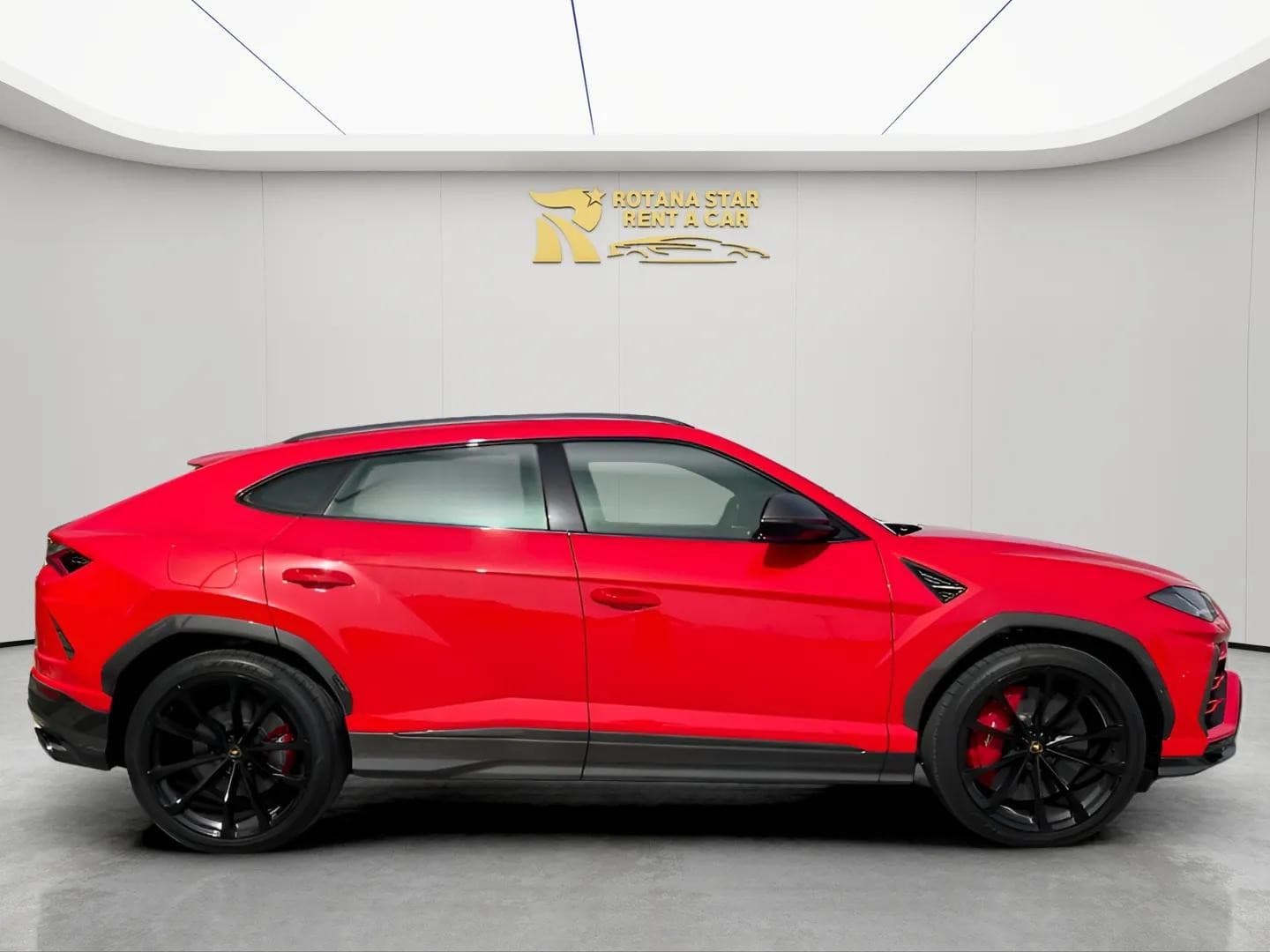 LAMBORGHINI Urus MY2 - Image 4