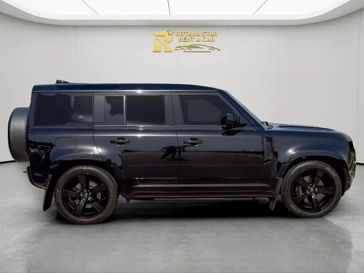 Land Rover Defender V8 - Image 7