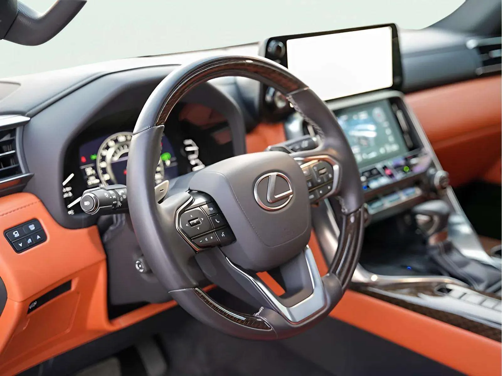 LEXUS LX 600 - Image 7