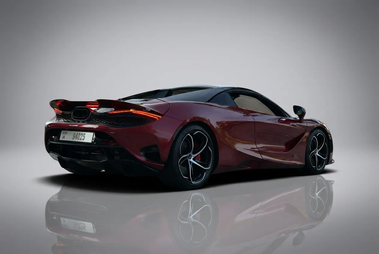 MCLAREN 750S Spider - Image 4