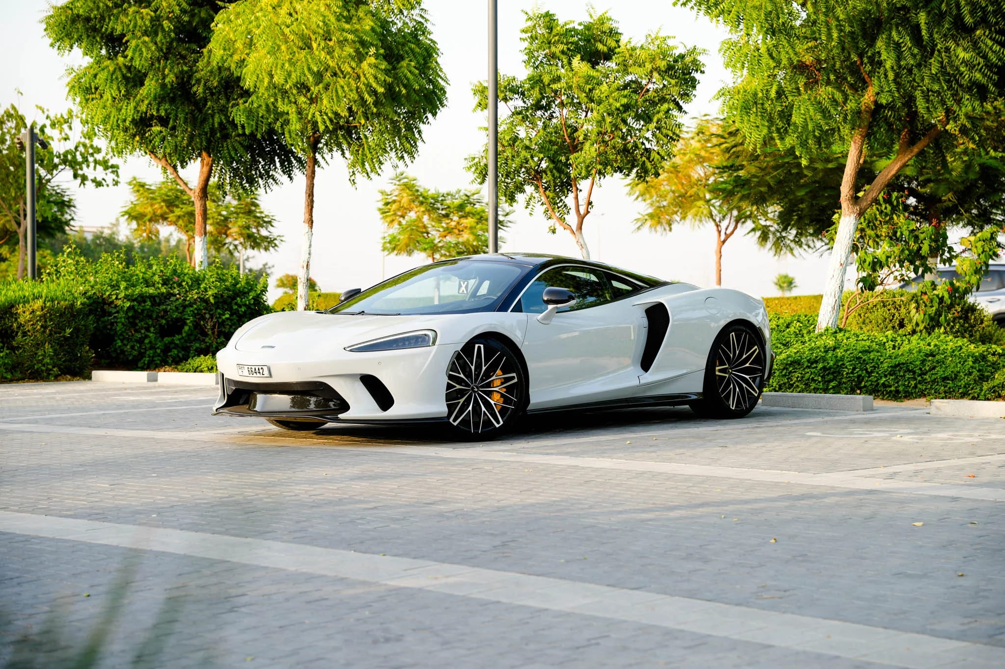 MCLAREN Artura - Image 5