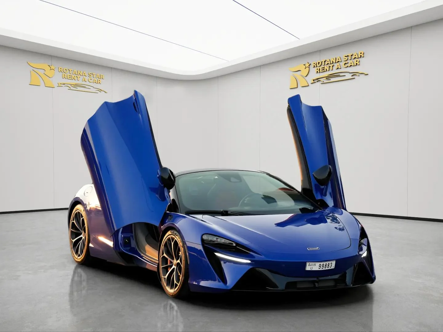 MCLAREN Artura Spider - Image 2