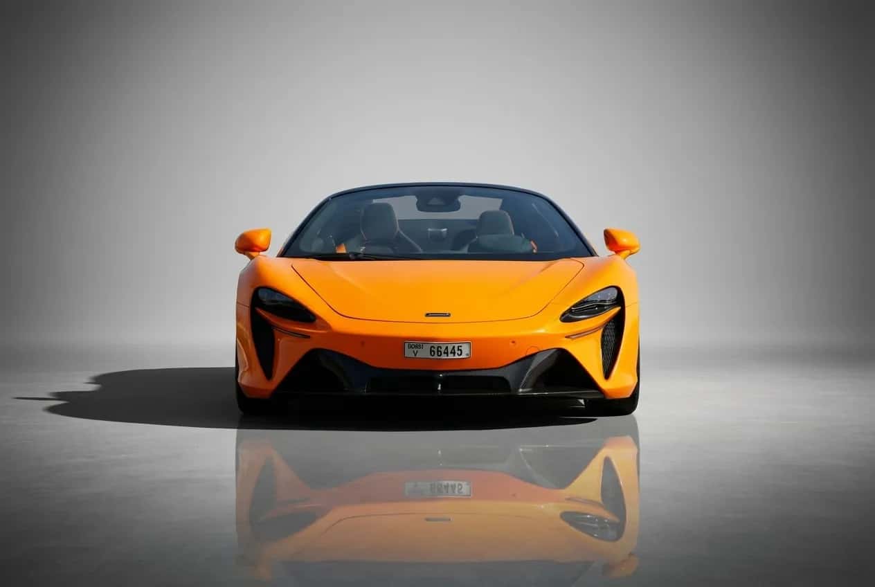 MCLAREN Artura Spider - Image 1
