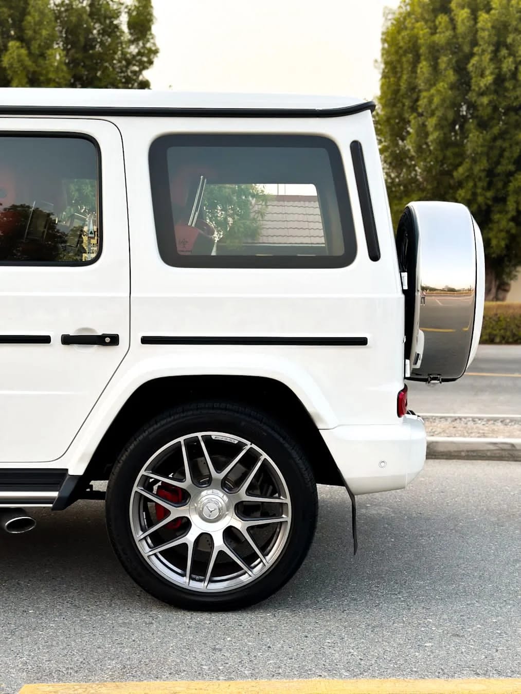 MERCEDES G63 - Image 4