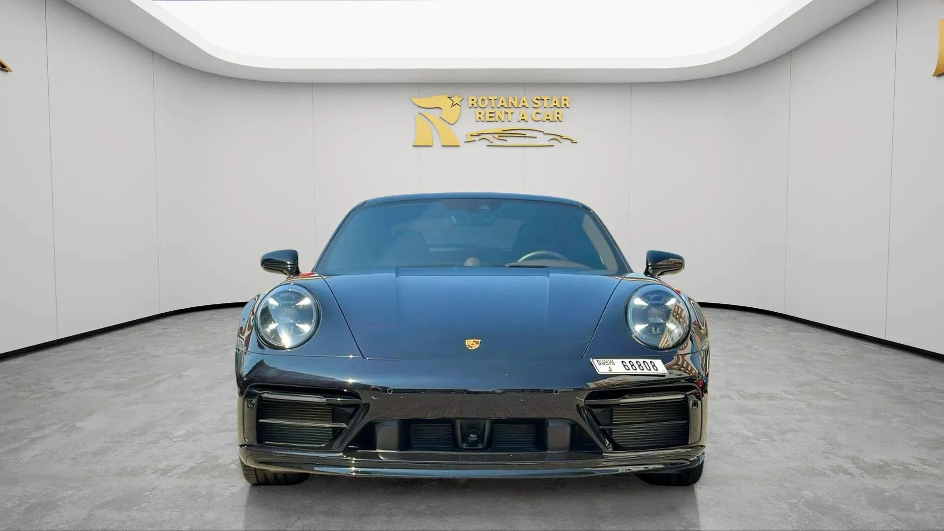 PORSCHE 911 GTS - Image 1