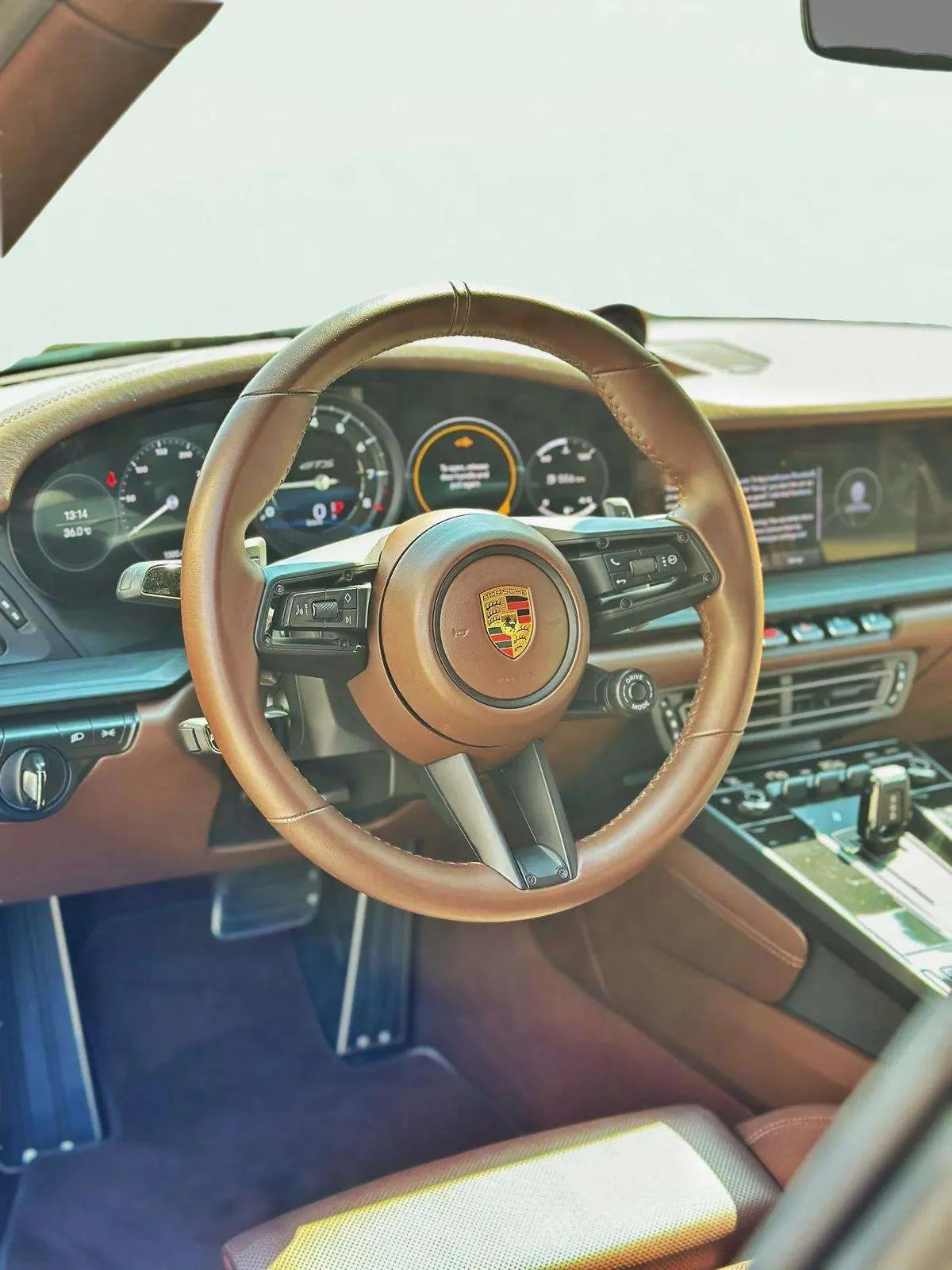 PORSCHE 911 GTS - Image 9