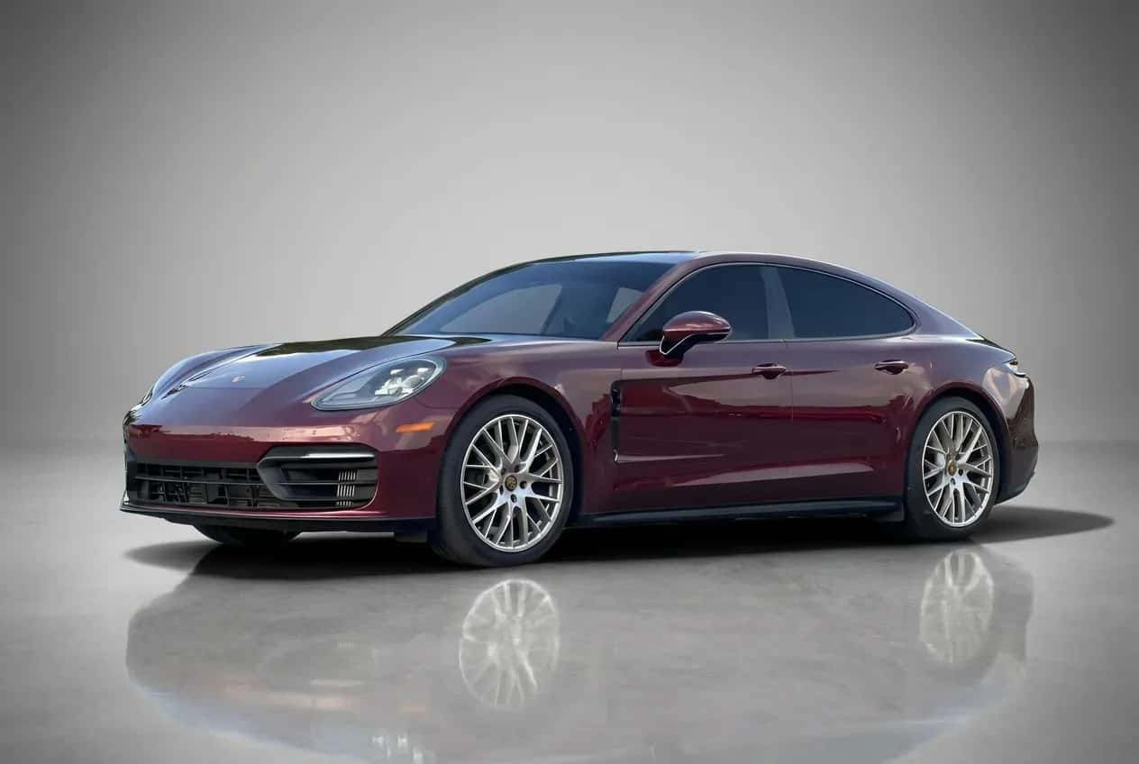 PORSCHE Panamera - Image 1