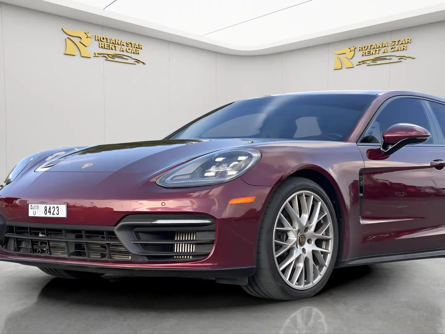 PORSCHE Panamera - Image 3