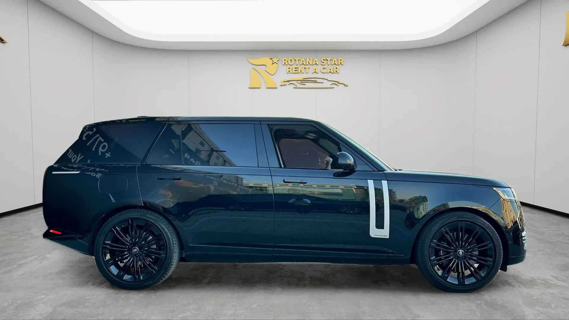 Range Rover 7 Seats - Image 3