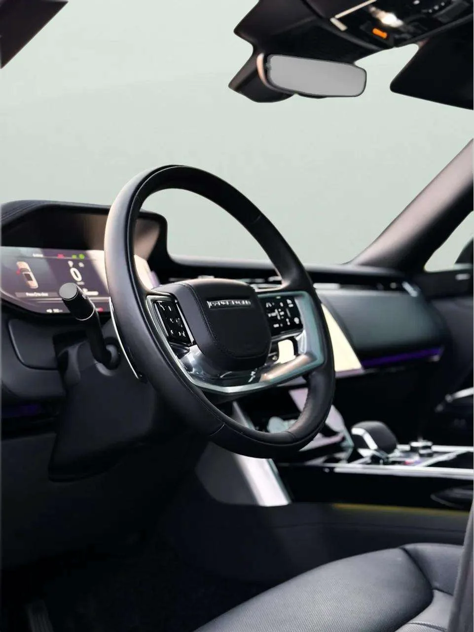 LANDROVER Range Rover Vogue - Image 7