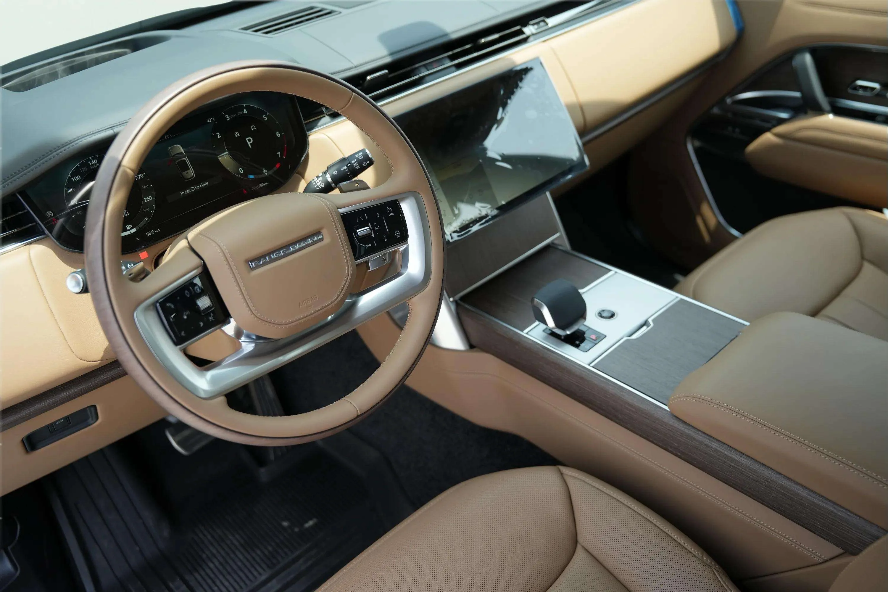 LANDROVER Range Rover Vogue - Image 9