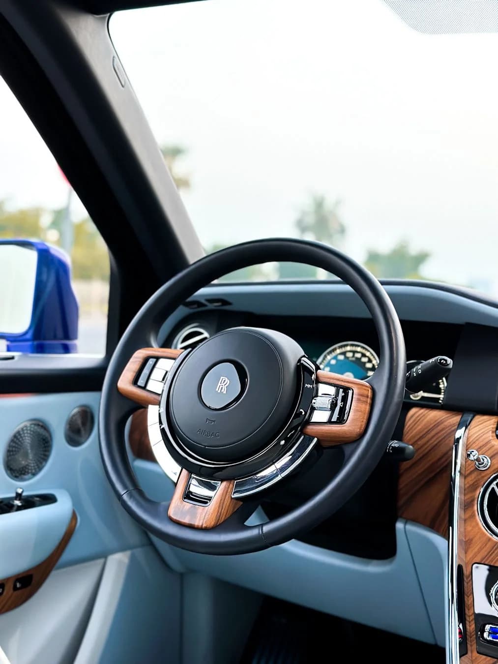 ROLLSROYCE Cullinan - Image 3