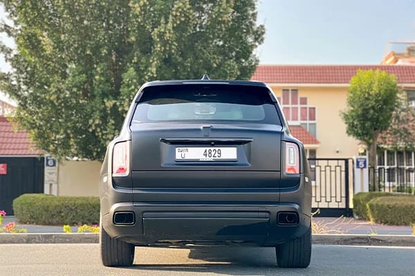 ROLLSROYCE Cullinan - Image 2