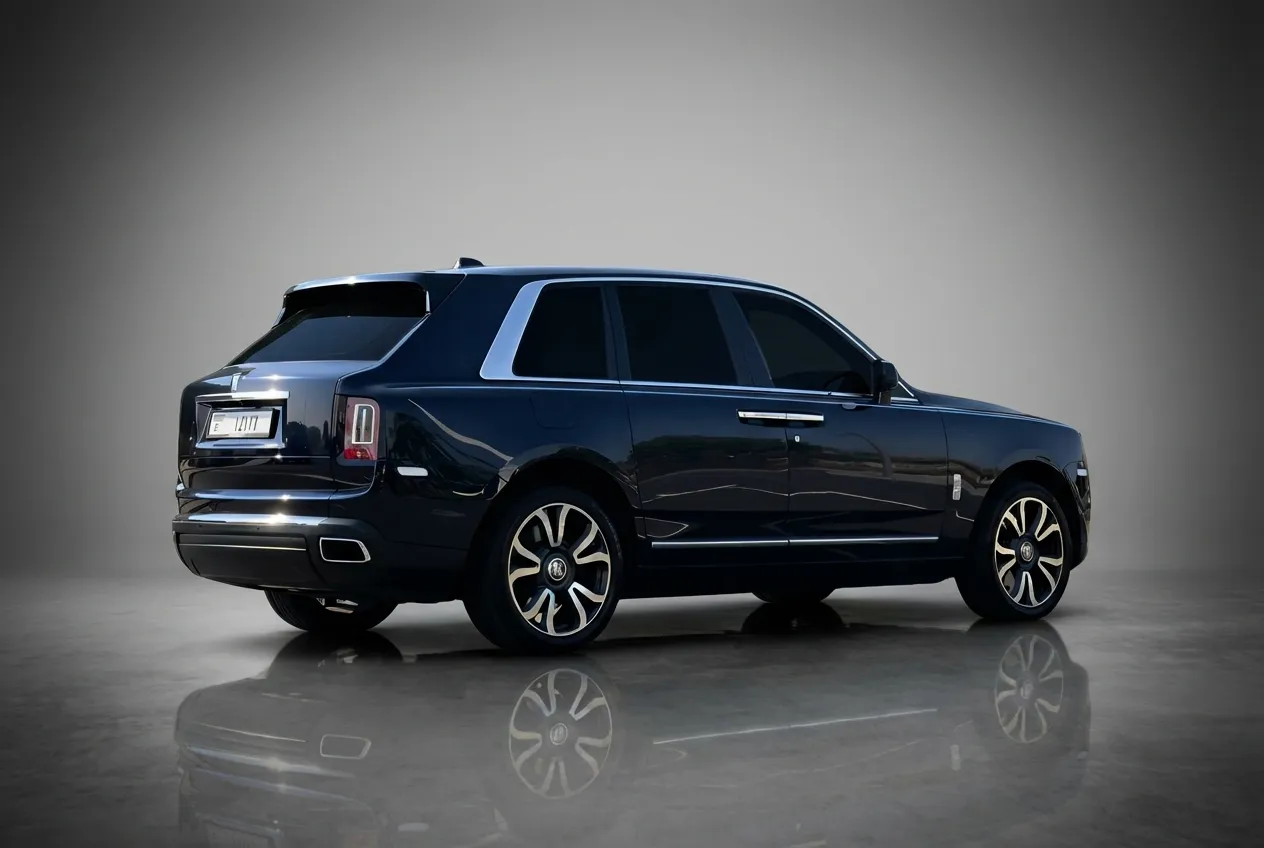 ROLLSROYCE Cullinan - Image 3