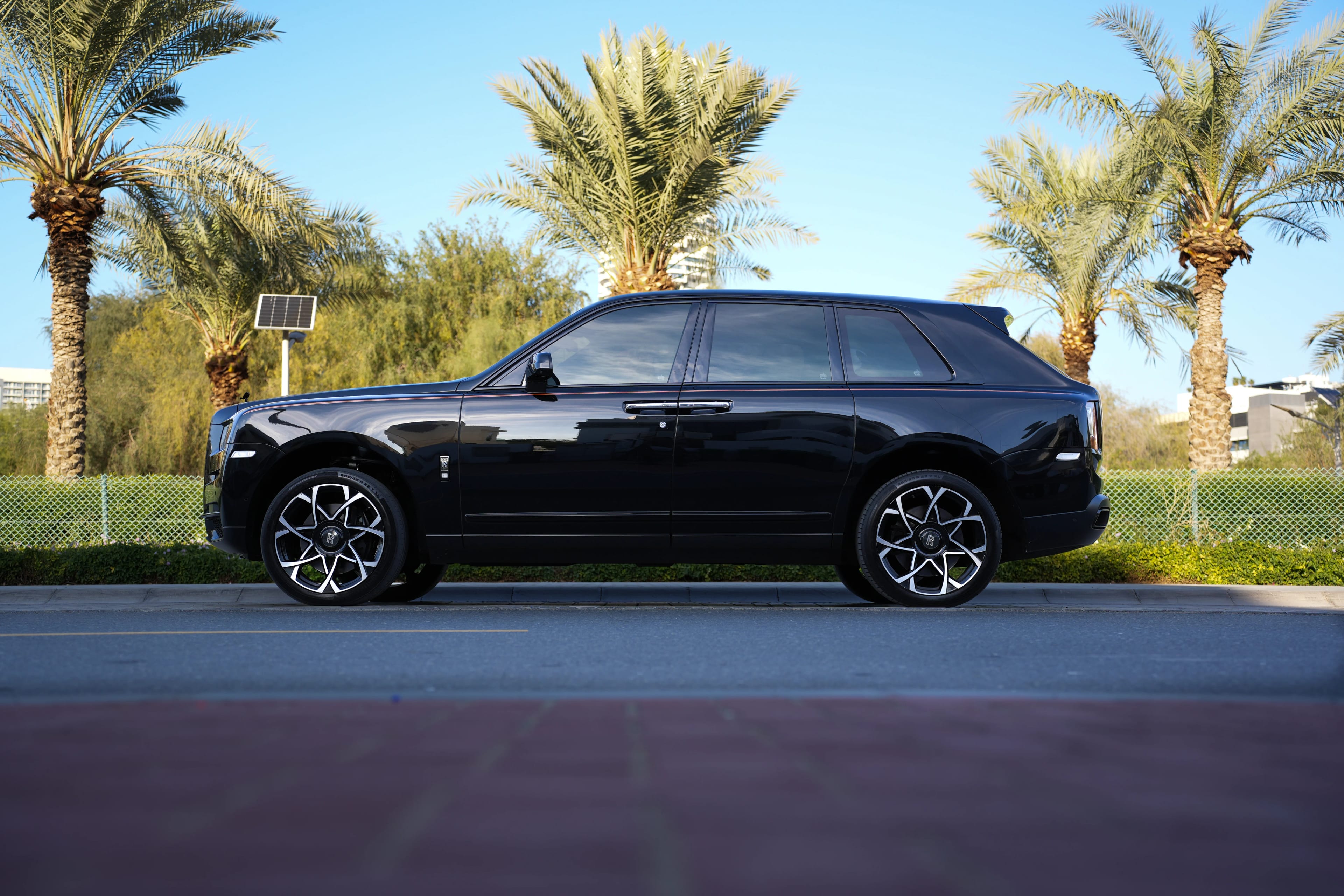 ROLLSROYCE Cullinan Black Badge - Image 9